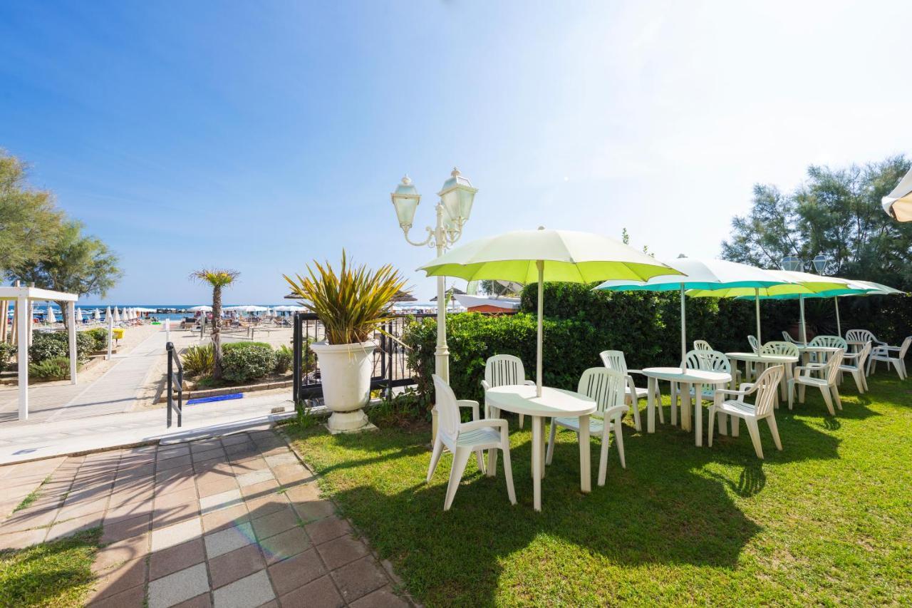 Hotel Orizzonte Bellaria-Igea Marina Exterior foto